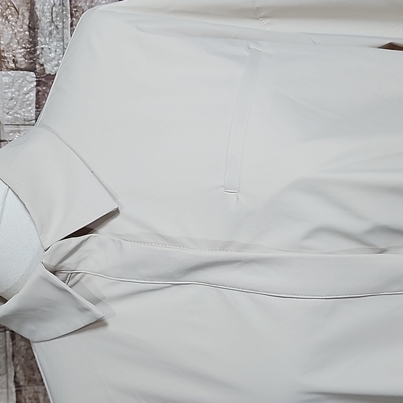 Nike 24.7 Dri Fit Oversized Button Down Shirt - Picture 2 of 12